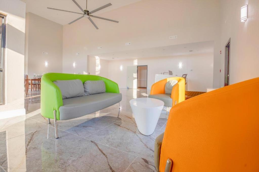 Royal Inn & Suites Adairsville Buitenkant foto
